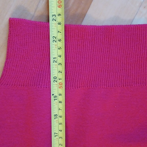 NWOT 100% wool sweater Size M - Picture 8 of 12